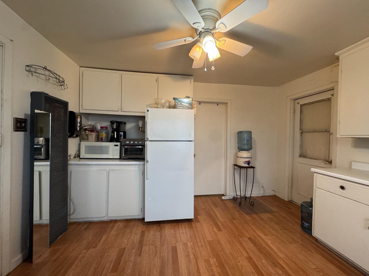 Detail Gallery Image 5 of 12 For 2221 S Ophir St, Stockton,  CA 95205 - 2 Beds | 1 Baths