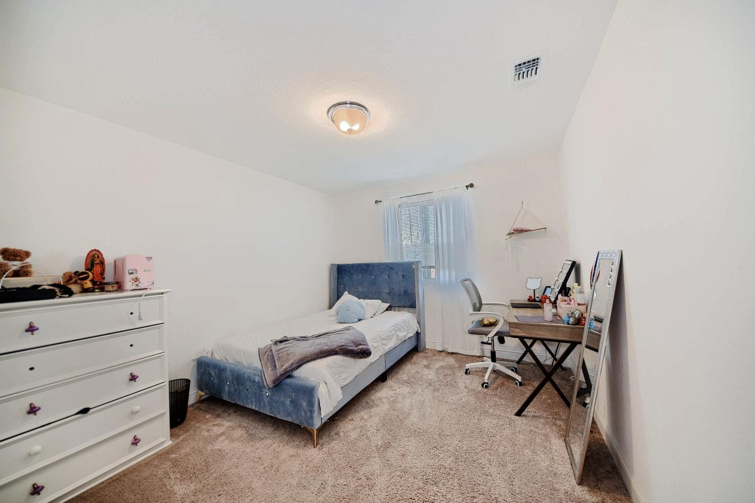 Detail Gallery Image 70 of 97 For 2045 Edwards St, Los Banos,  CA 93635 - 5 Beds | 3/1 Baths