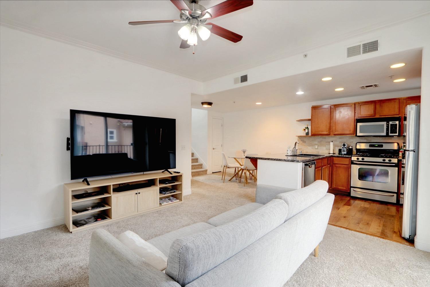 Photo #17: 225014204 Listing: Photo #17
