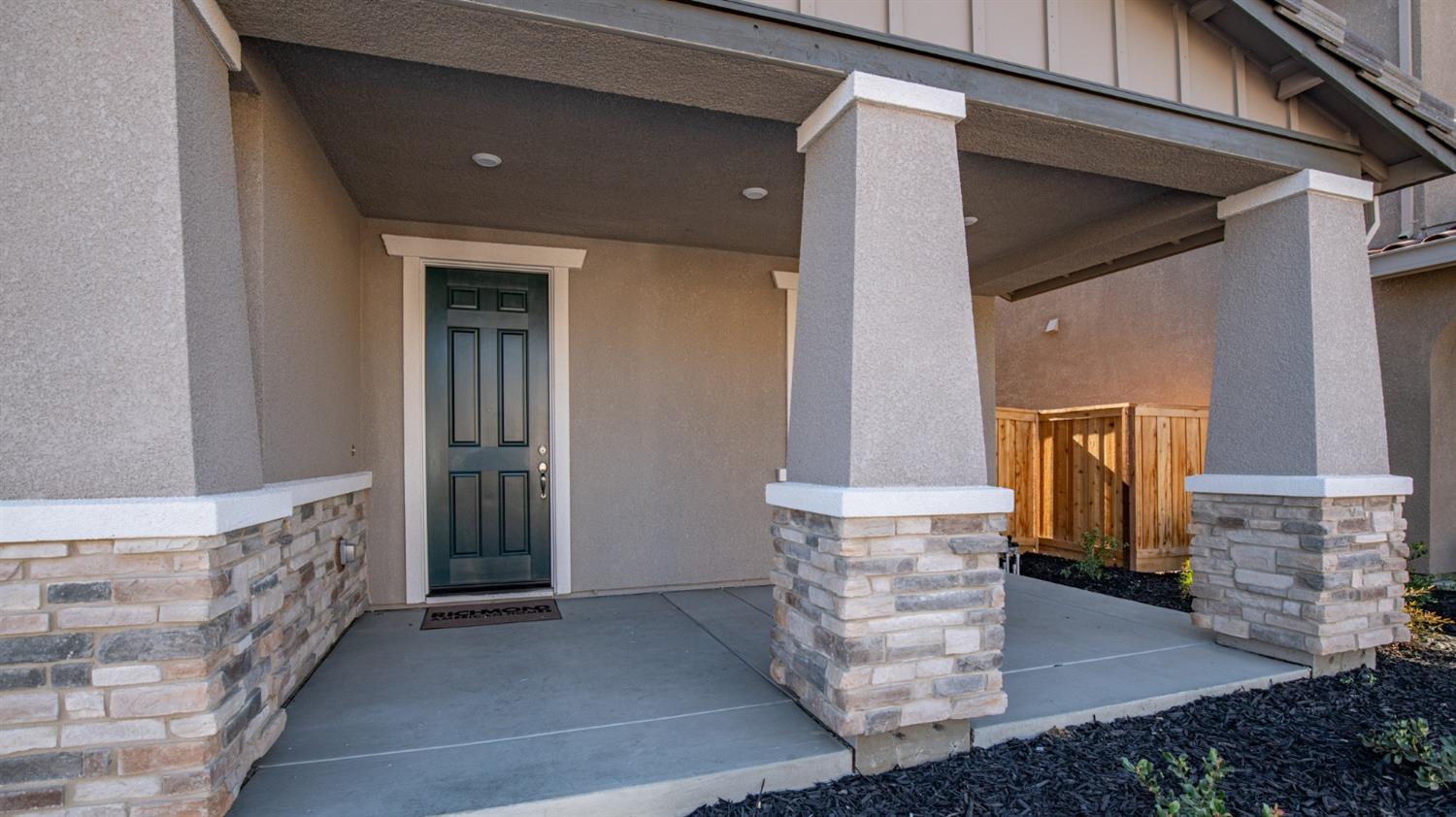 Detail Gallery Image 4 of 50 For 2650 Wisteria Dr, Lodi,  CA 95242 - 4 Beds | 3/1 Baths