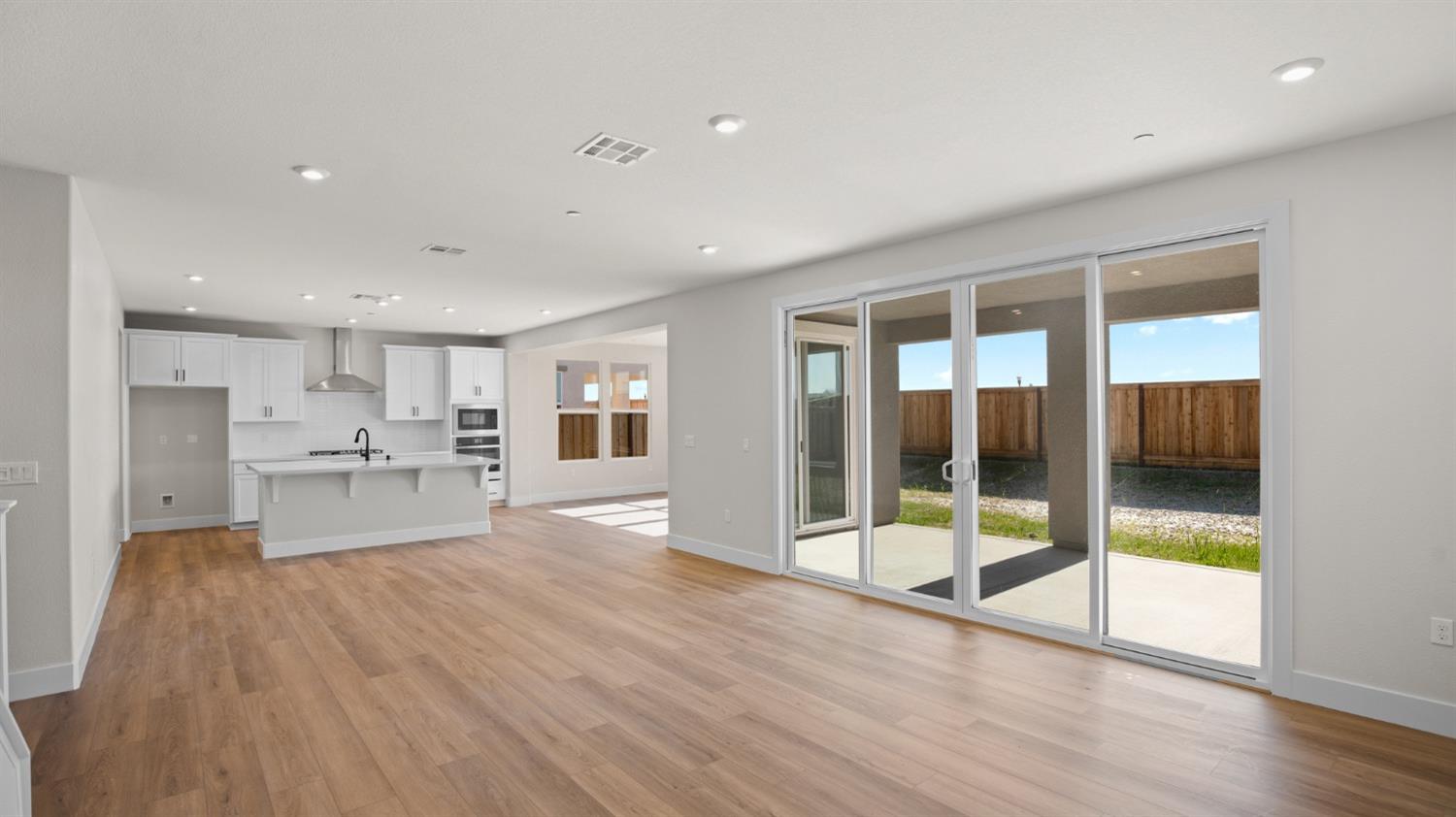 Detail Gallery Image 13 of 50 For 2650 Wisteria Dr, Lodi,  CA 95242 - 4 Beds | 3/1 Baths