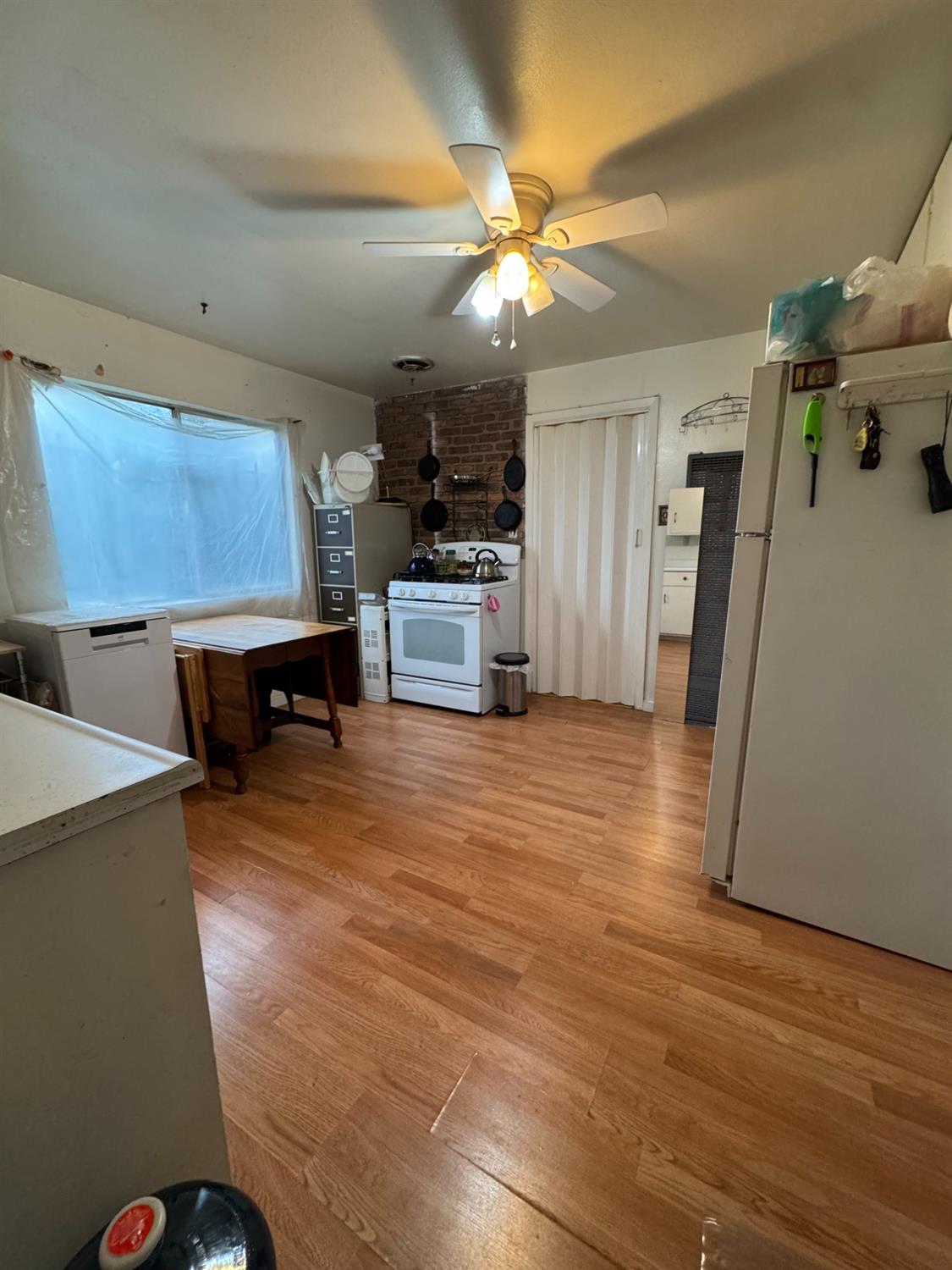Detail Gallery Image 6 of 12 For 2221 S Ophir St, Stockton,  CA 95205 - 2 Beds | 1 Baths
