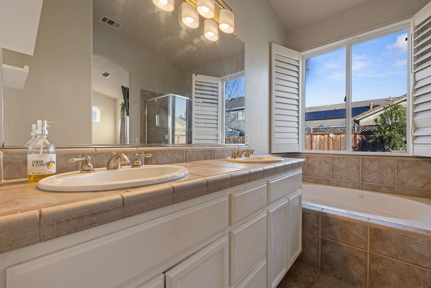 Detail Gallery Image 30 of 36 For 2189 Breiens Way, Stockton,  CA 95209 - 3 Beds | 2 Baths