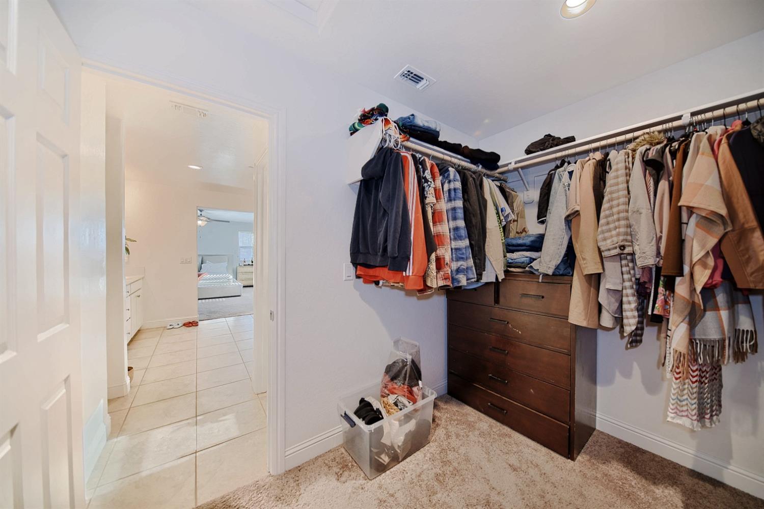 Detail Gallery Image 87 of 97 For 2045 Edwards St, Los Banos,  CA 93635 - 5 Beds | 3/1 Baths