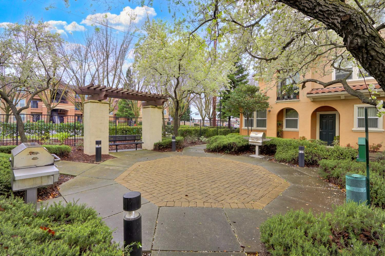 Photo #39: 225014204 Listing: Photo #39