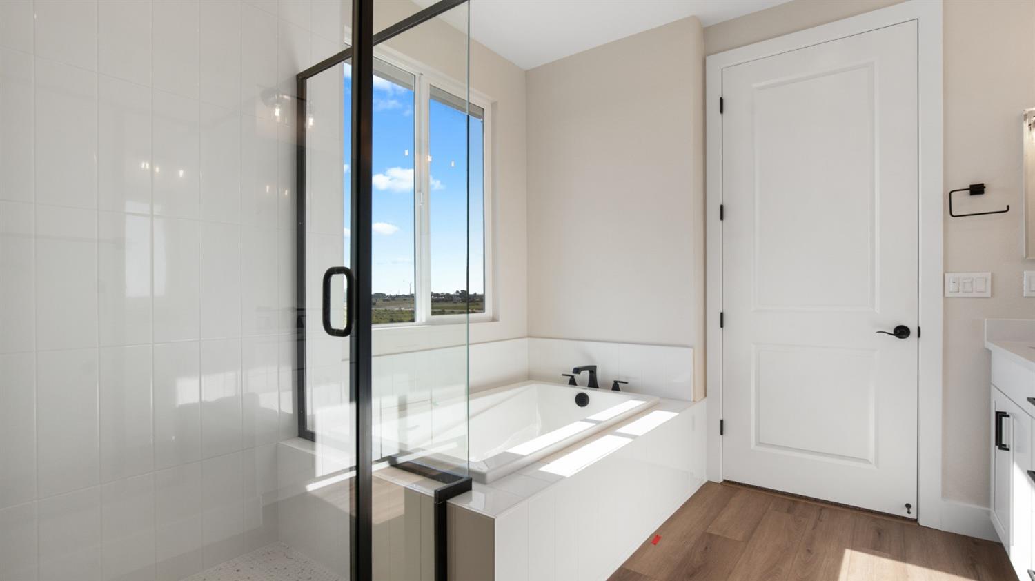 Detail Gallery Image 33 of 50 For 2650 Wisteria Dr, Lodi,  CA 95242 - 4 Beds | 3/1 Baths
