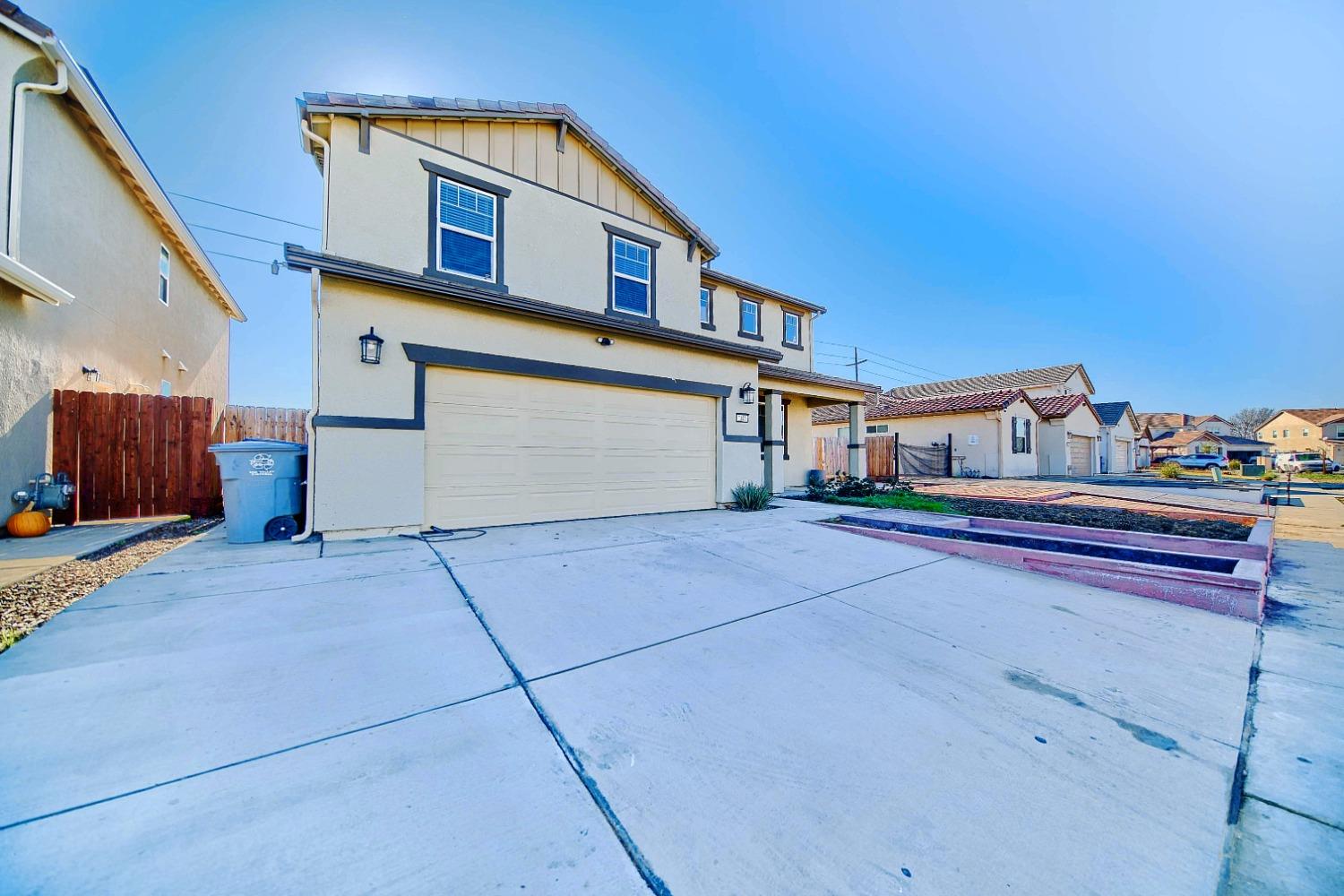 Detail Gallery Image 92 of 97 For 2045 Edwards St, Los Banos,  CA 93635 - 5 Beds | 3/1 Baths