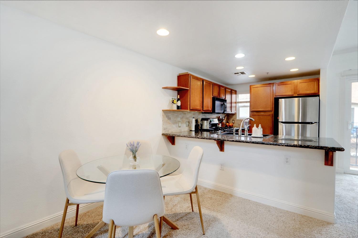 Photo #19: 225014204 Listing: Photo #19