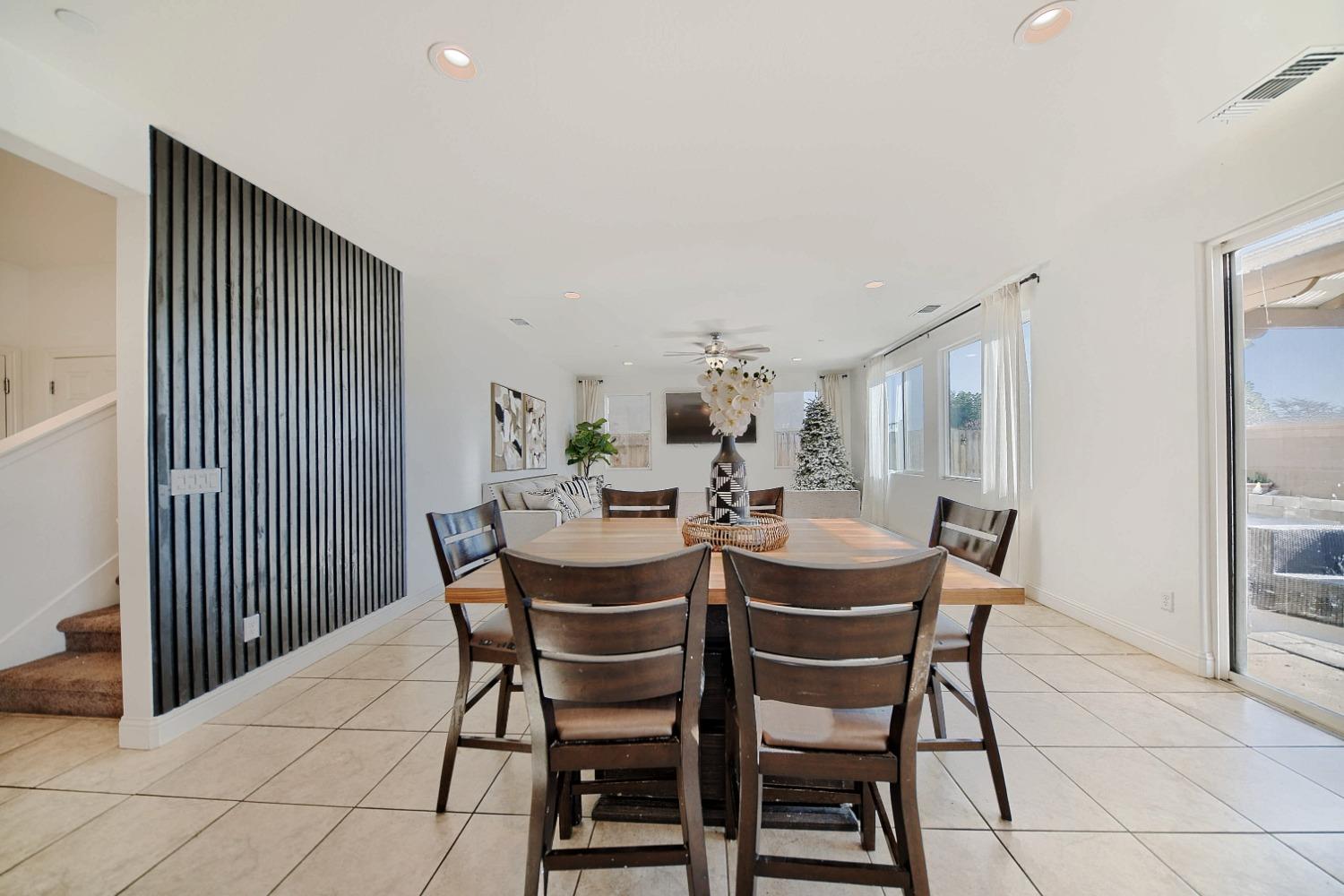 Detail Gallery Image 33 of 97 For 2045 Edwards St, Los Banos,  CA 93635 - 5 Beds | 3/1 Baths