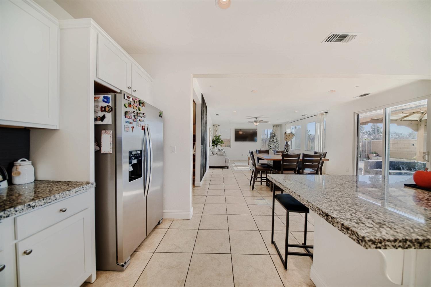 Detail Gallery Image 30 of 97 For 2045 Edwards St, Los Banos,  CA 93635 - 5 Beds | 3/1 Baths