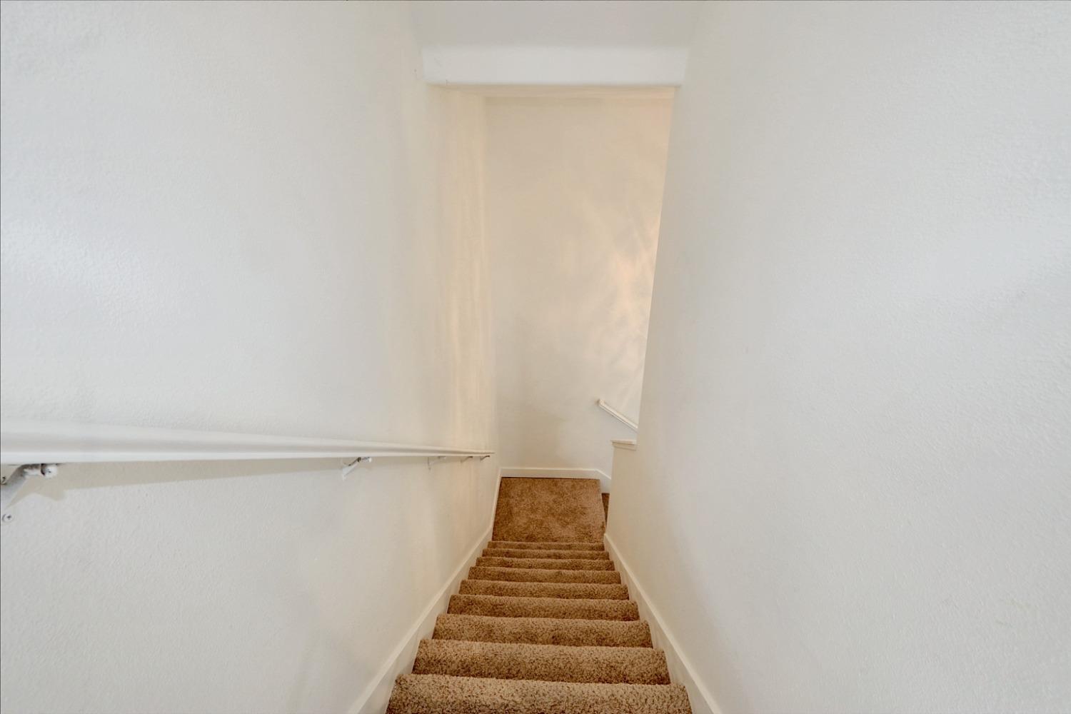 Photo #12: 225014204 Listing: Photo #12