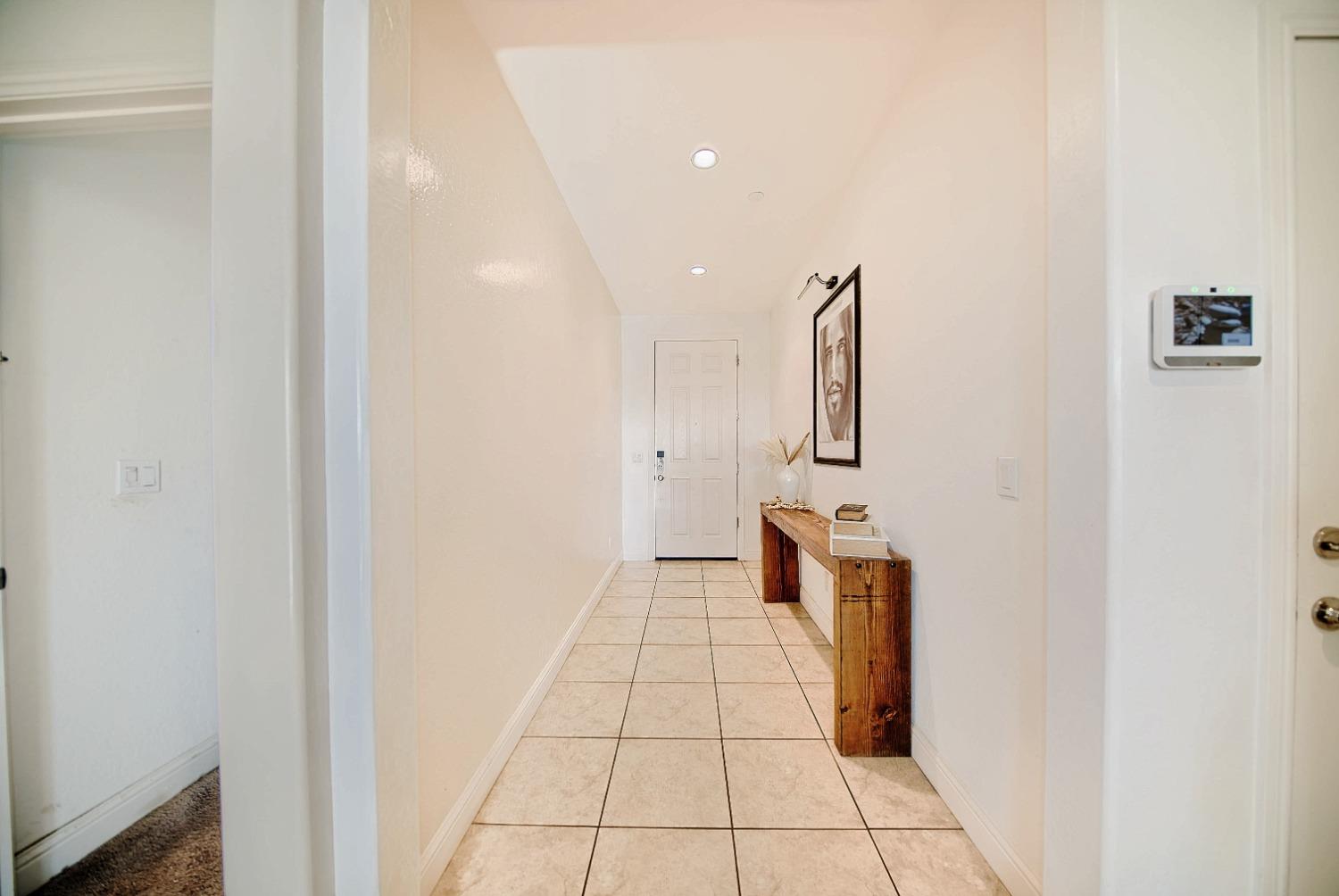 Detail Gallery Image 7 of 97 For 2045 Edwards St, Los Banos,  CA 93635 - 5 Beds | 3/1 Baths