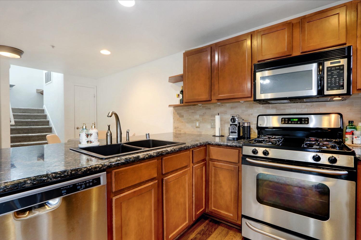 Photo #25: 225014204 Listing: Photo #25