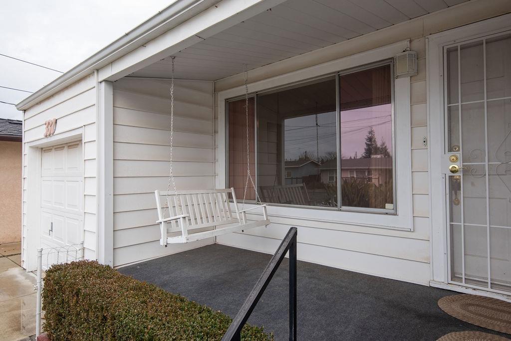 Detail Gallery Image 3 of 34 For 337 N 7th Ave, Oakdale,  CA 95361 - 3 Beds | 2 Baths