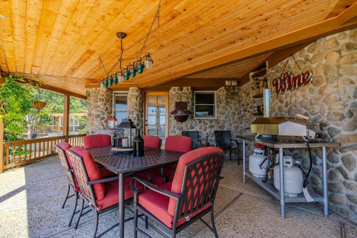 Detail Gallery Image 25 of 88 For 7201 Happy Valley Rd, Somerset,  CA 95684 - 4 Beds | 3/1 Baths