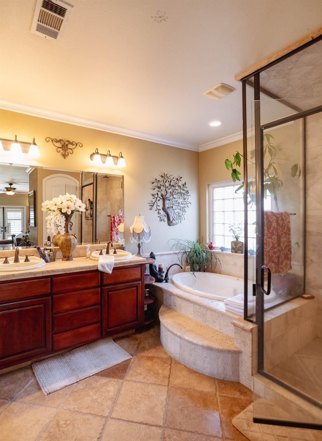 Detail Gallery Image 32 of 73 For 6839 Mercedes Ave, Winton,  CA 95388 - 3 Beds | 3 Baths