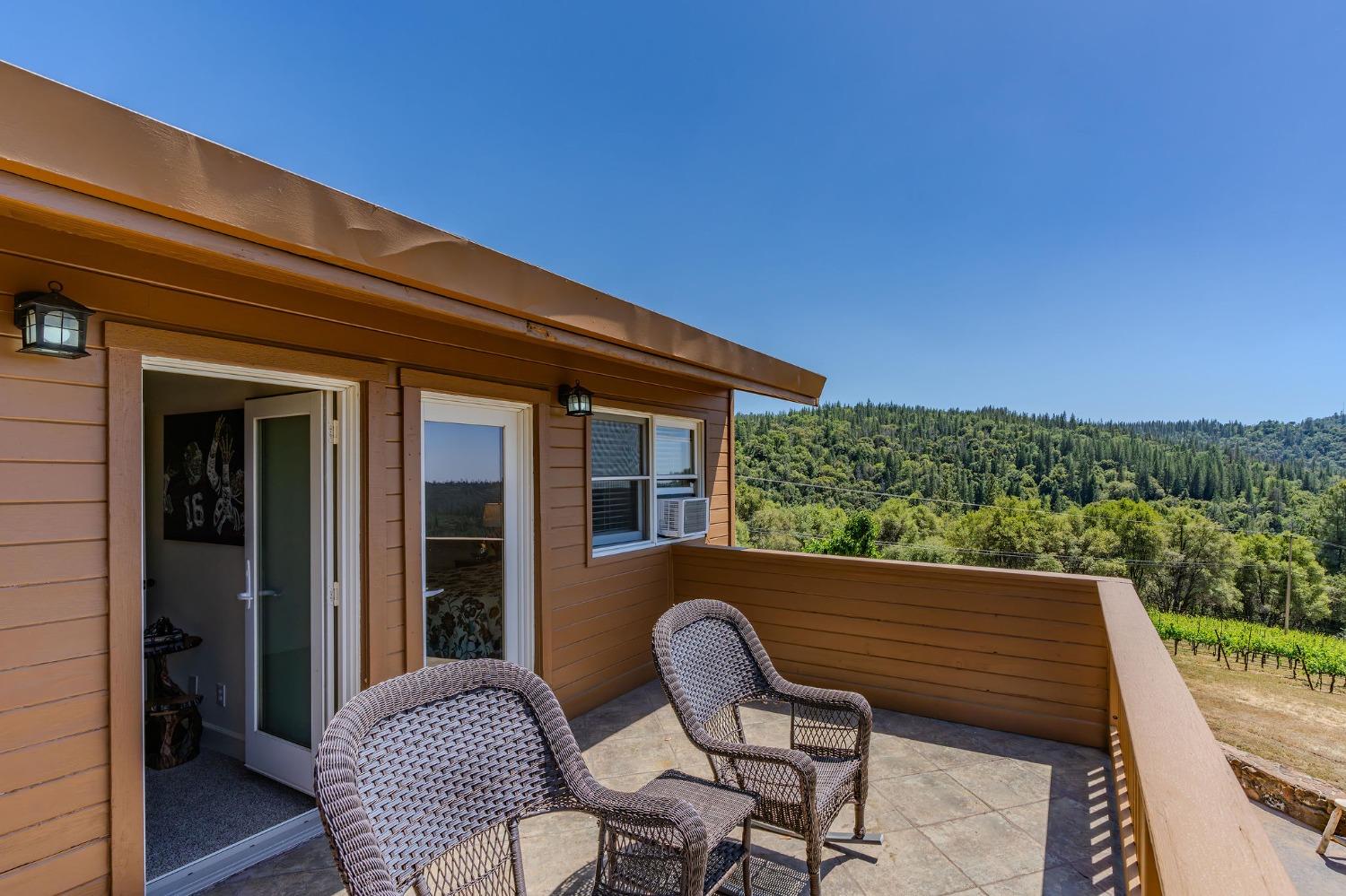 Detail Gallery Image 15 of 88 For 7201 Happy Valley Rd, Somerset,  CA 95684 - 4 Beds | 3/1 Baths