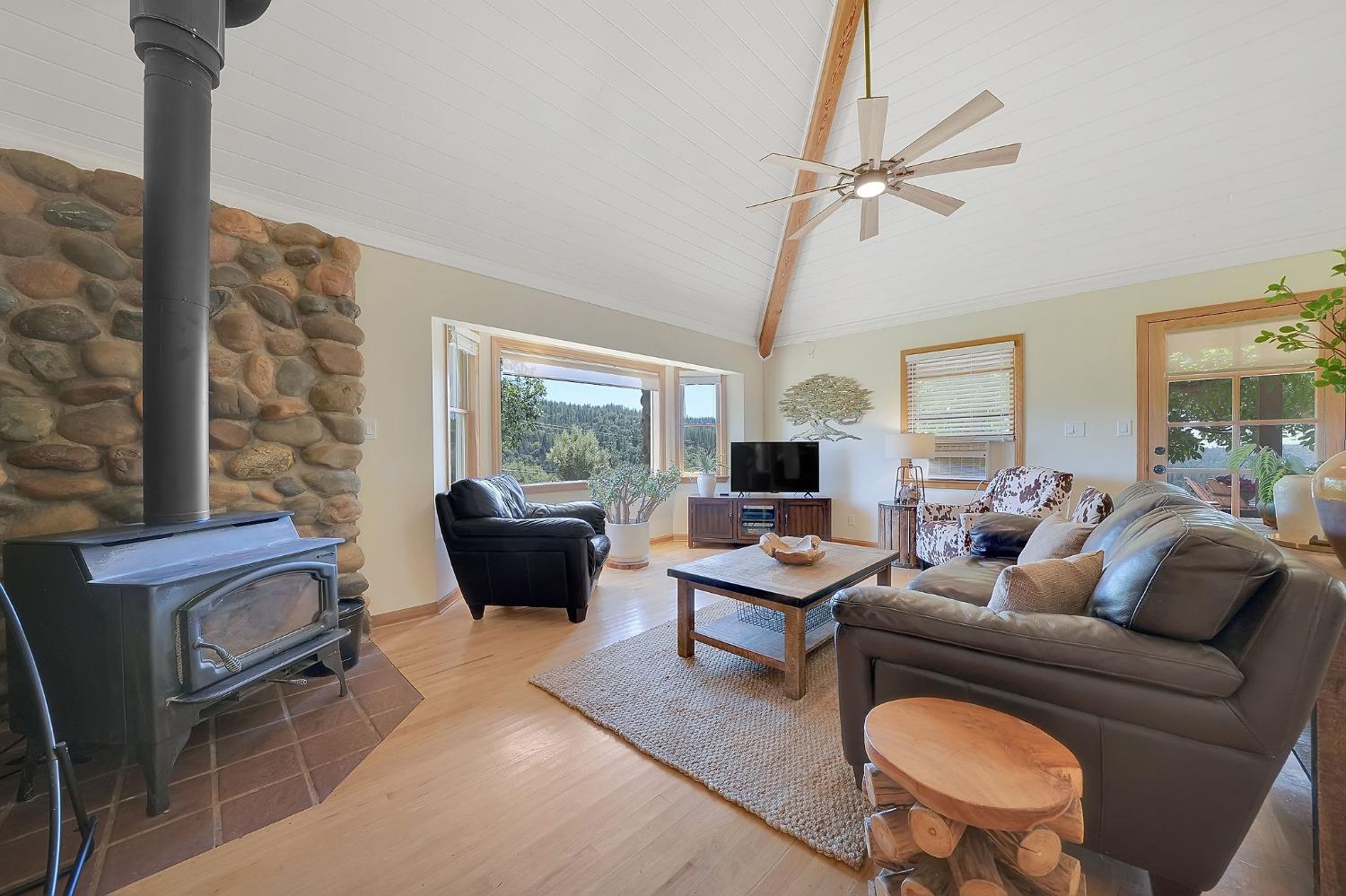Detail Gallery Image 56 of 88 For 7201 Happy Valley Rd, Somerset,  CA 95684 - 4 Beds | 3/1 Baths