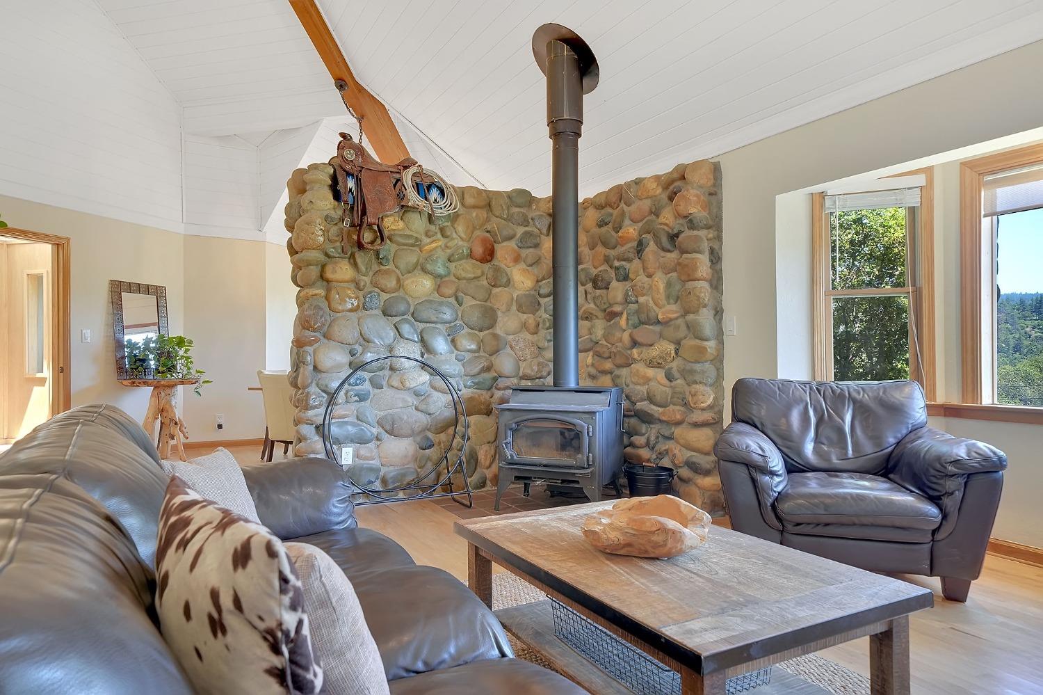 Detail Gallery Image 60 of 88 For 7201 Happy Valley Rd, Somerset,  CA 95684 - 4 Beds | 3/1 Baths