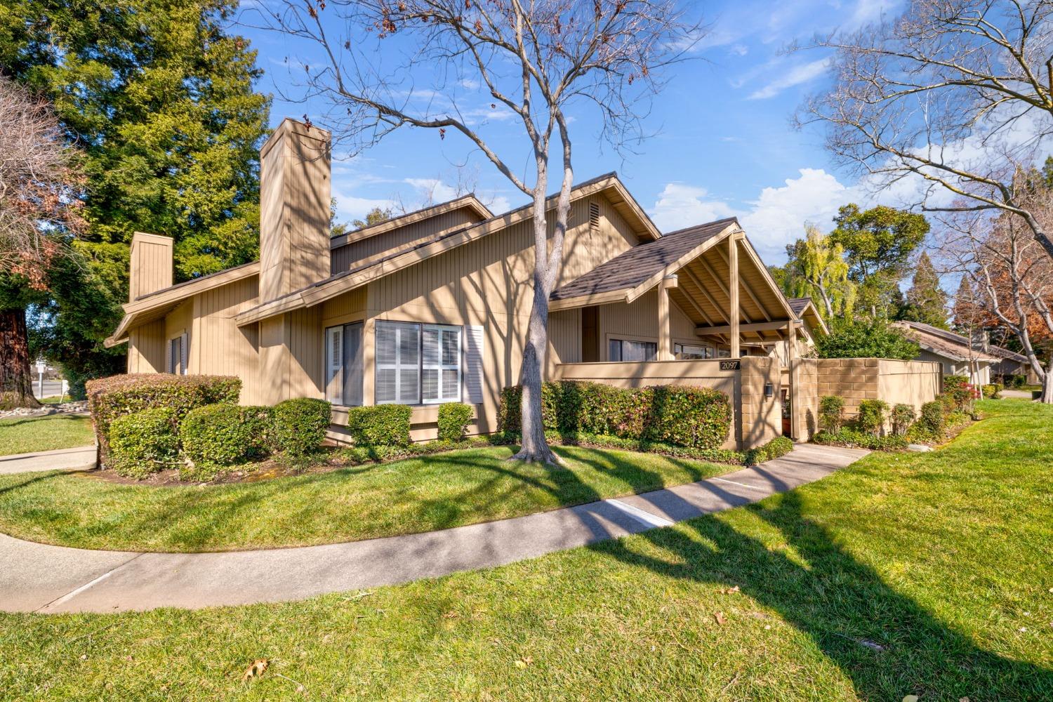 Detail Gallery Image 1 of 1 For 2097 Gold Rush, Gold River,  CA 95670 - 2 Beds | 2 Baths