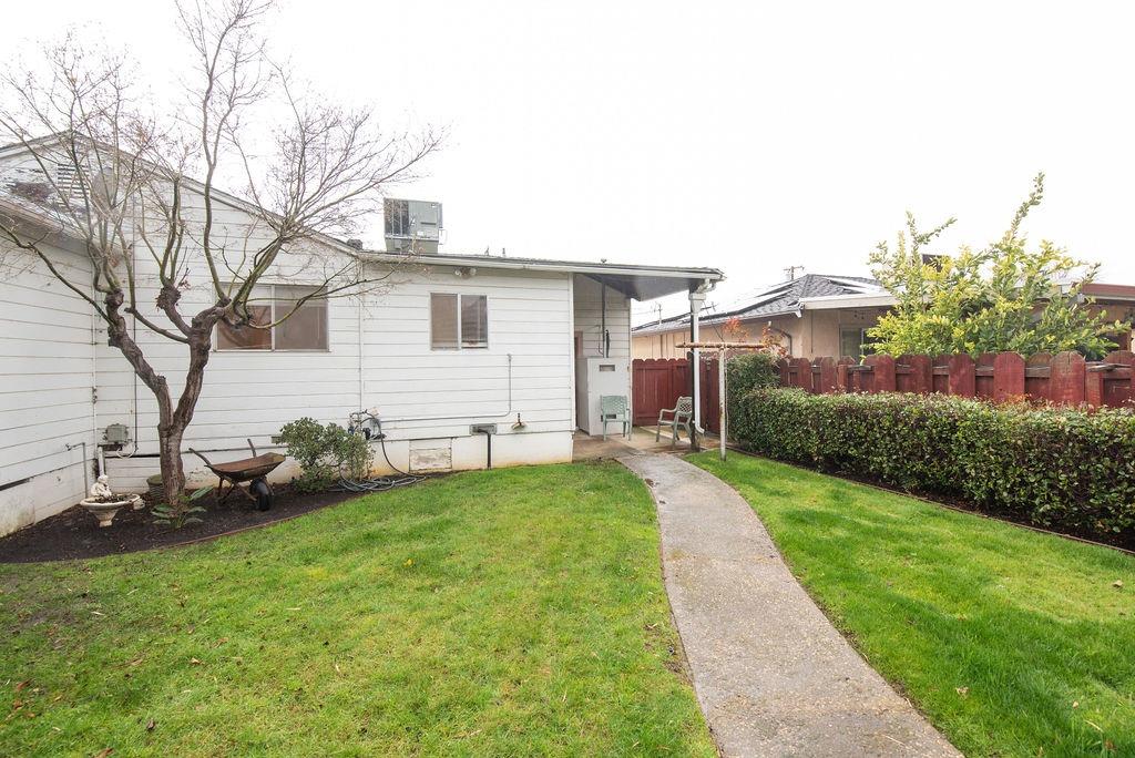 Detail Gallery Image 30 of 34 For 337 N 7th Ave, Oakdale,  CA 95361 - 3 Beds | 2 Baths