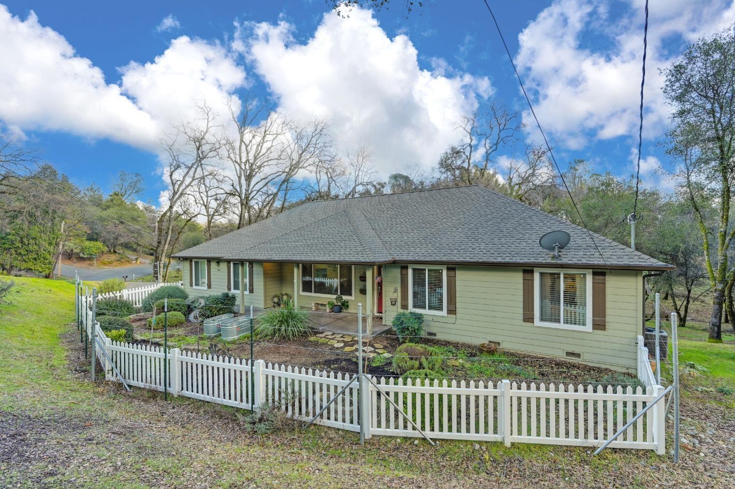 Detail Gallery Image 61 of 67 For 664 N. Circle, Diamond Springs,  CA 95619 - 3 Beds | 2 Baths