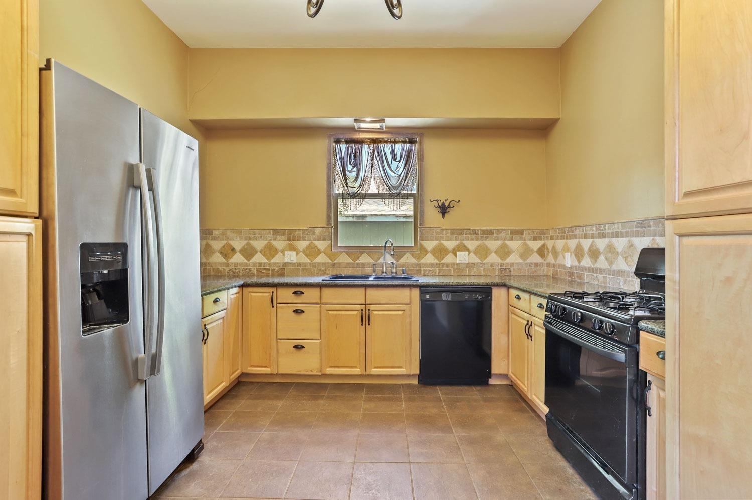 Detail Gallery Image 25 of 62 For 335 N 3rd Ave, Oakdale,  CA 95361 - – Beds | – Baths