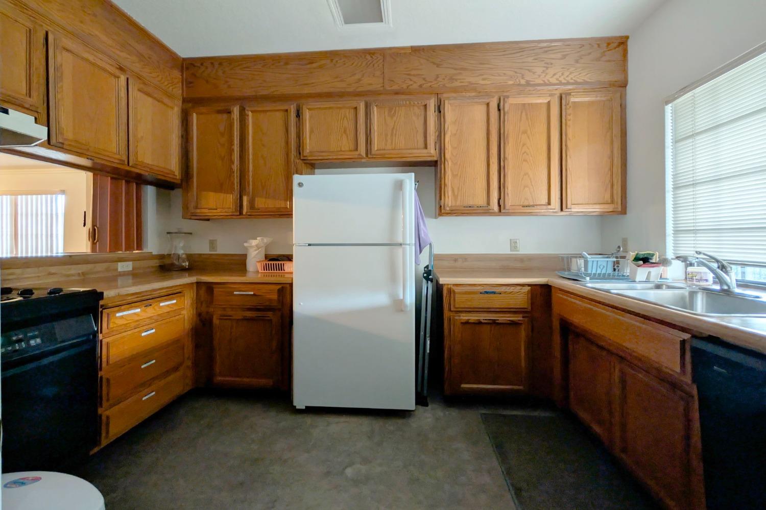 Detail Gallery Image 42 of 43 For 2174 Brigadoon Walk, Manteca,  CA 95336 - 2 Beds | 2 Baths