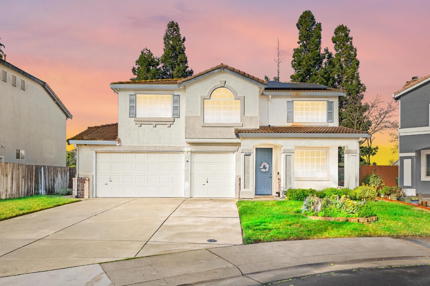 Detail Gallery Image 1 of 1 For 5420 Elk Hollow Ct, Elk Grove,  CA 95758 - 4 Beds | 2/1 Baths