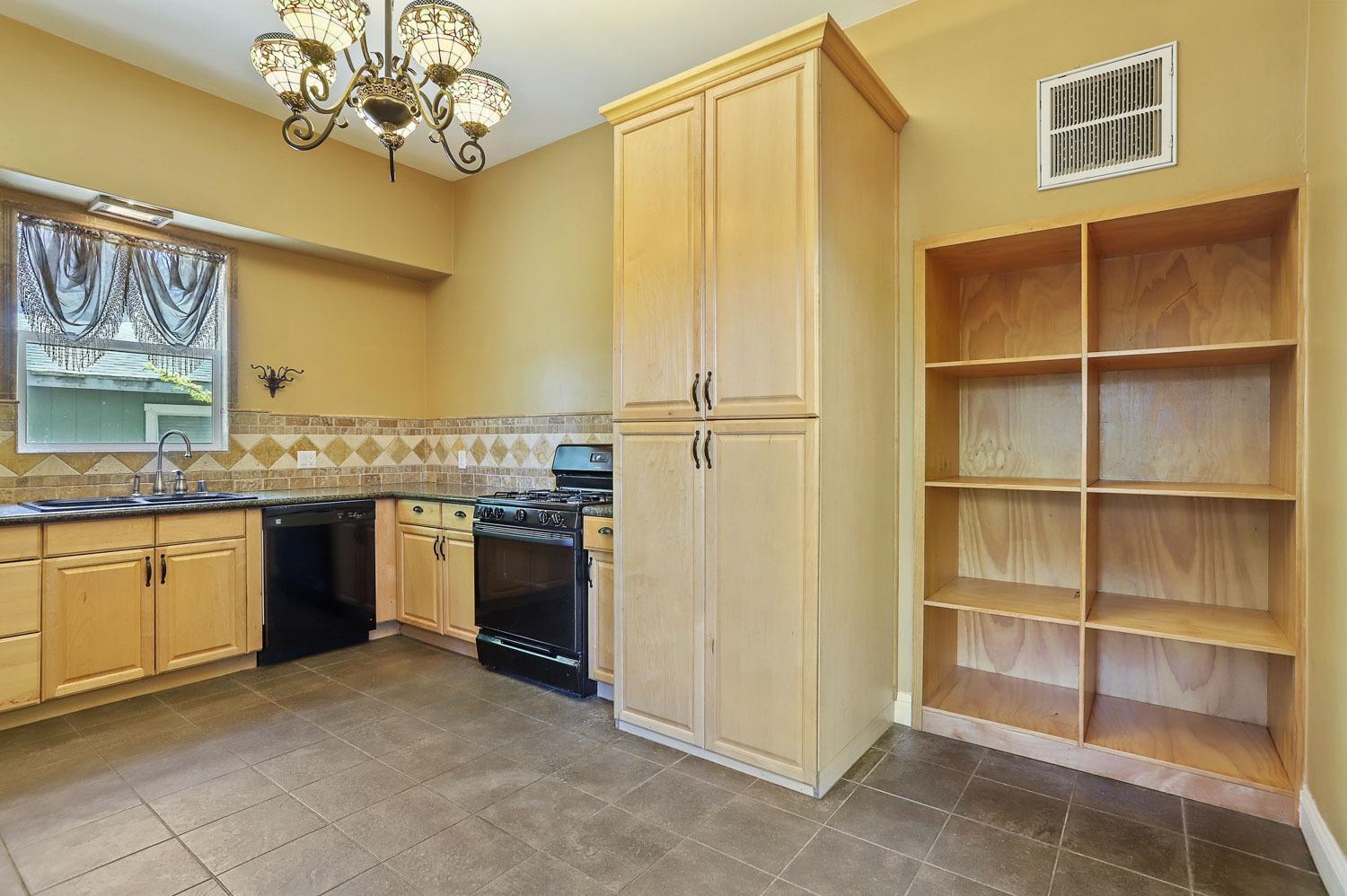 Detail Gallery Image 24 of 62 For 335 N 3rd Ave, Oakdale,  CA 95361 - – Beds | – Baths