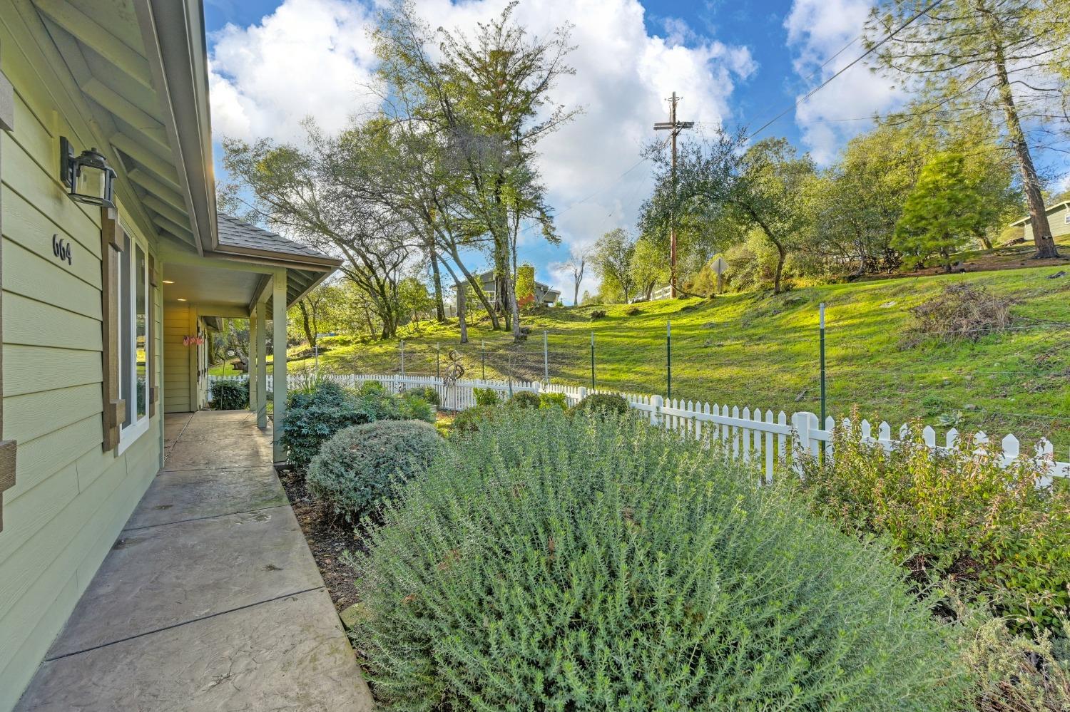 Detail Gallery Image 63 of 67 For 664 N. Circle, Diamond Springs,  CA 95619 - 3 Beds | 2 Baths