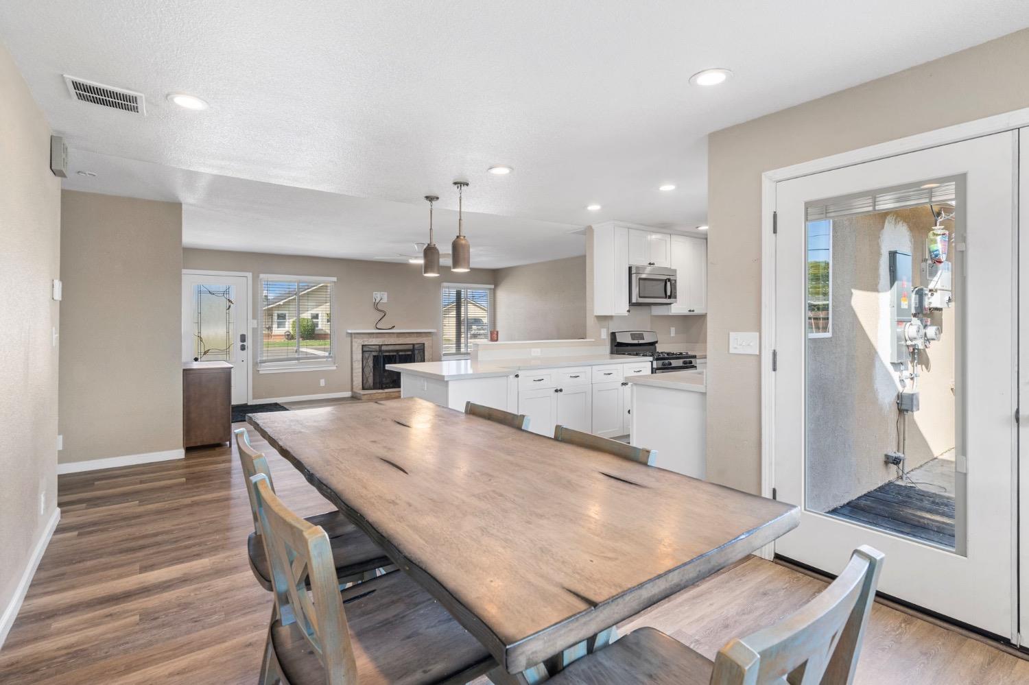 Detail Gallery Image 30 of 45 For 620 N Ham Ln, Lodi,  CA 95242 - 3 Beds | 2 Baths