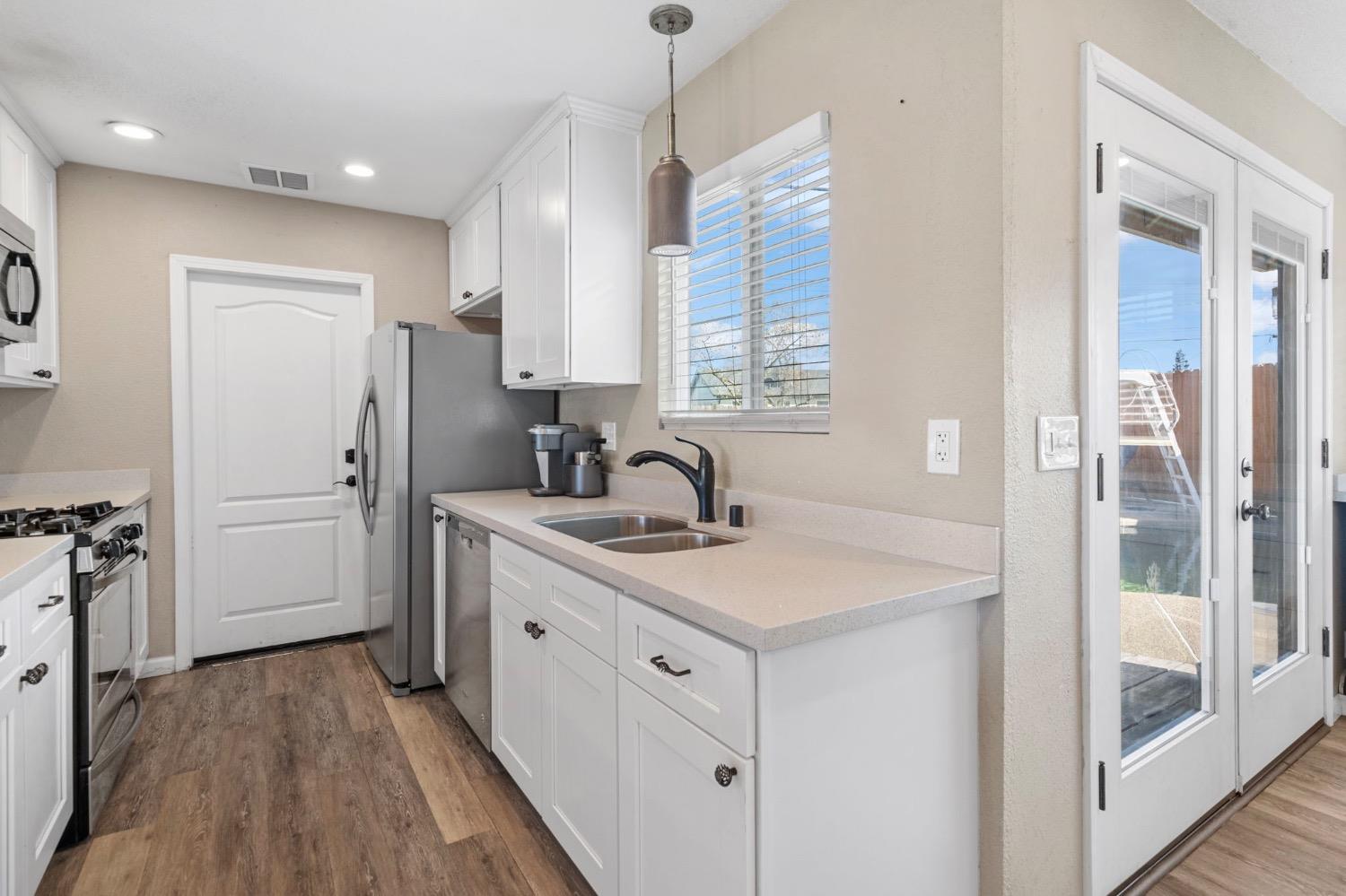 Detail Gallery Image 26 of 45 For 620 N Ham Ln, Lodi,  CA 95242 - 3 Beds | 2 Baths