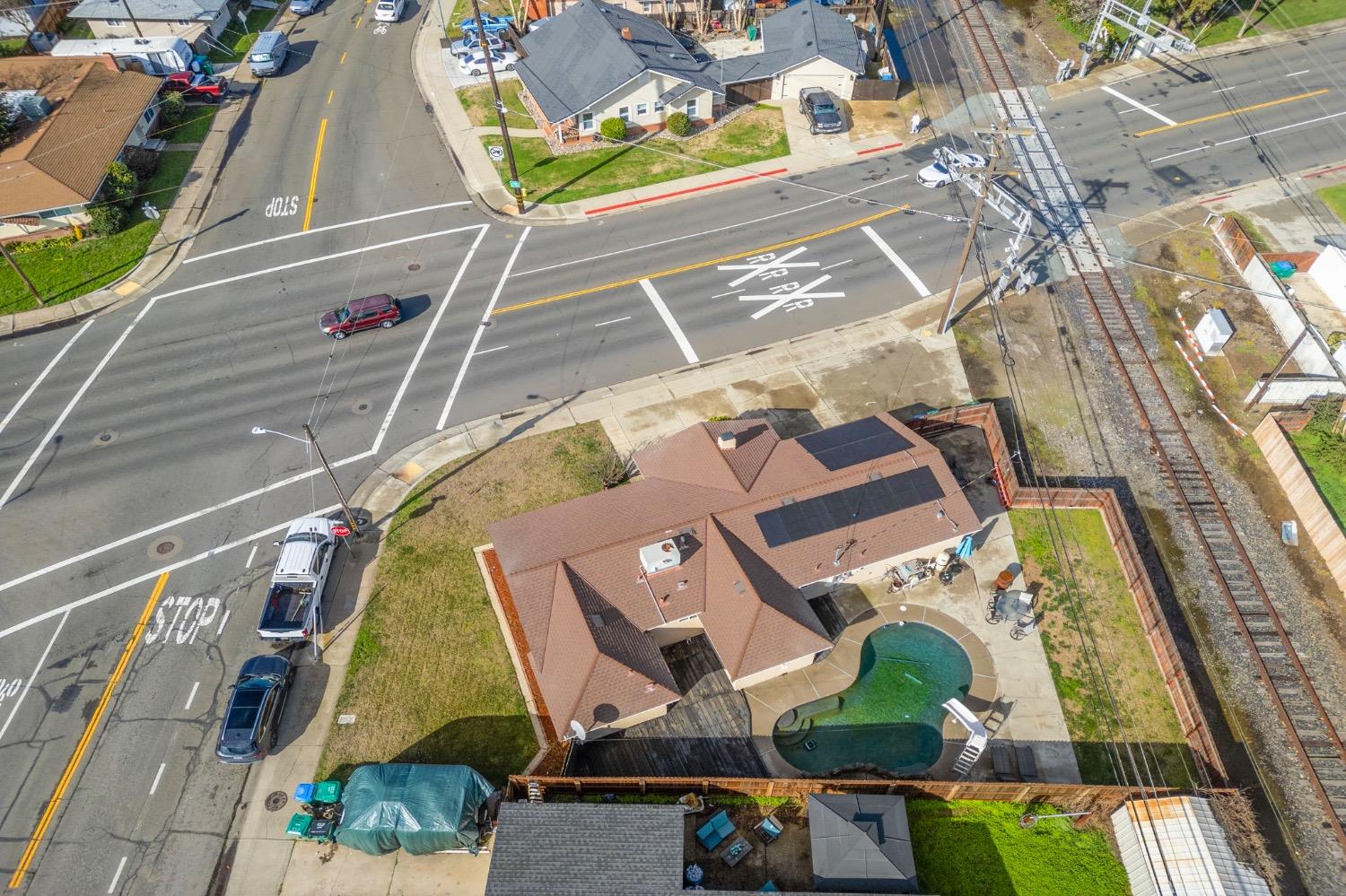 Detail Gallery Image 8 of 45 For 620 N Ham Ln, Lodi,  CA 95242 - 3 Beds | 2 Baths
