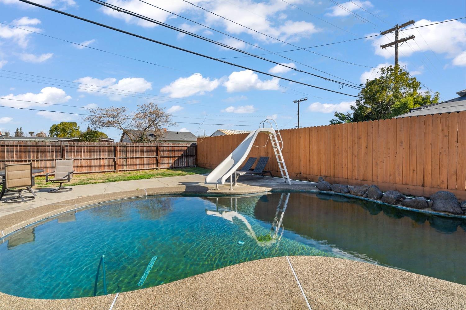 Detail Gallery Image 16 of 45 For 620 N Ham Ln, Lodi,  CA 95242 - 3 Beds | 2 Baths