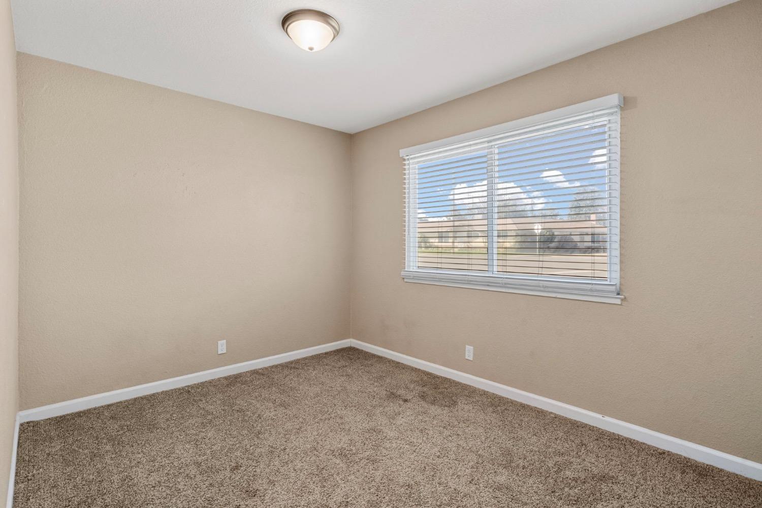 Detail Gallery Image 21 of 45 For 620 N Ham Ln, Lodi,  CA 95242 - 3 Beds | 2 Baths