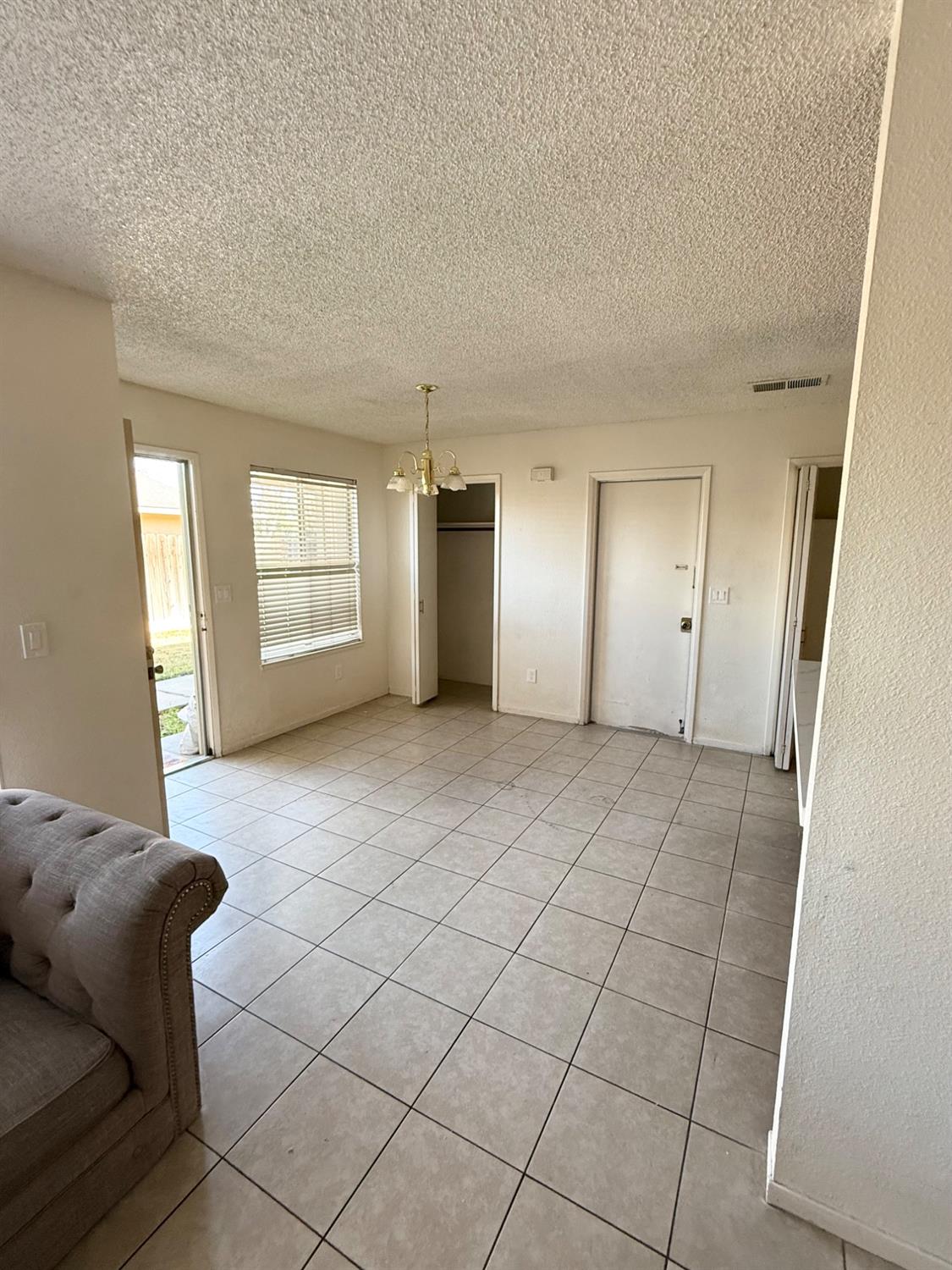 Detail Gallery Image 17 of 42 For 1651 Moffett Rd, Ceres,  CA 95307 - – Beds | – Baths