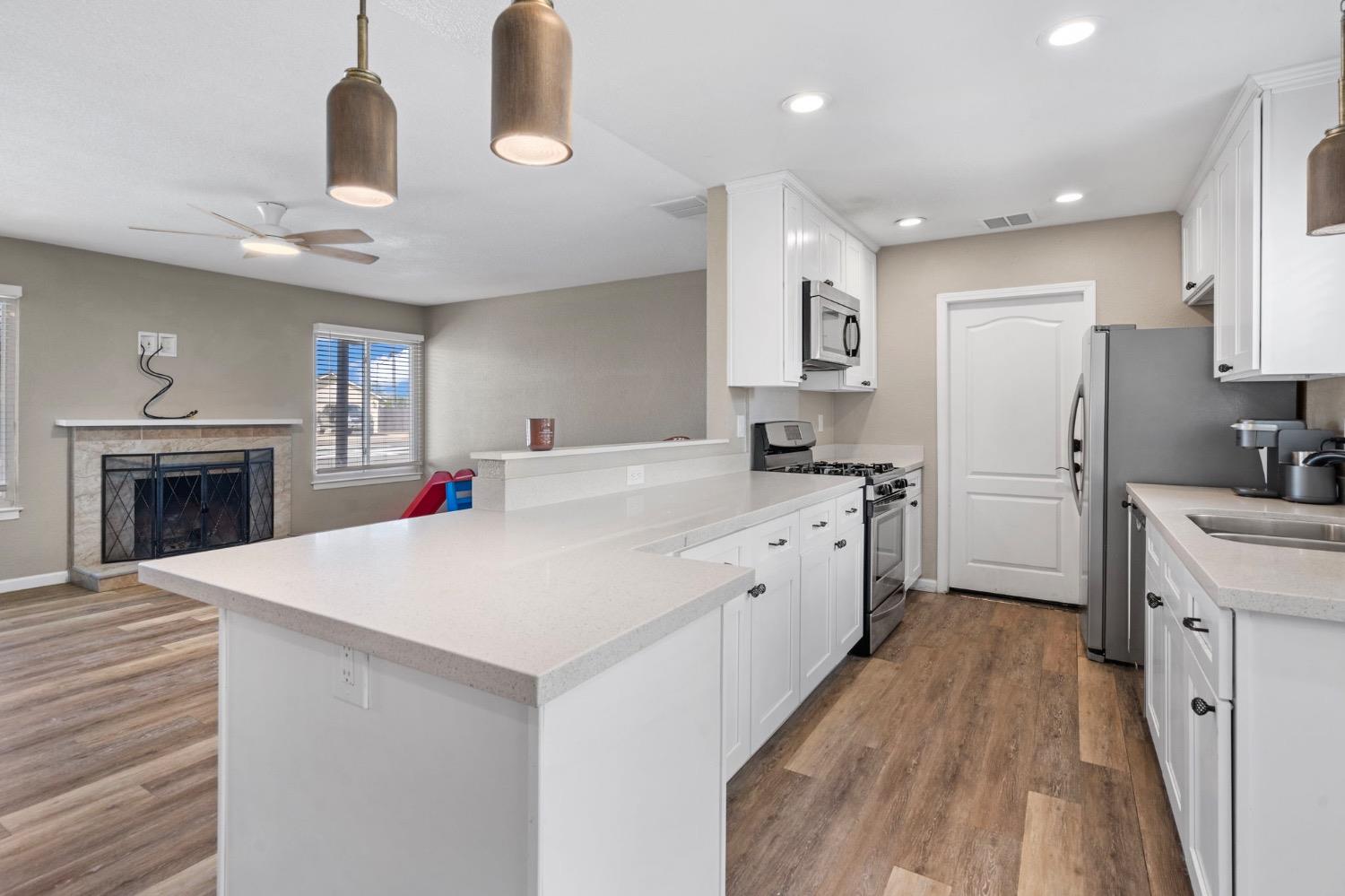 Detail Gallery Image 29 of 45 For 620 N Ham Ln, Lodi,  CA 95242 - 3 Beds | 2 Baths