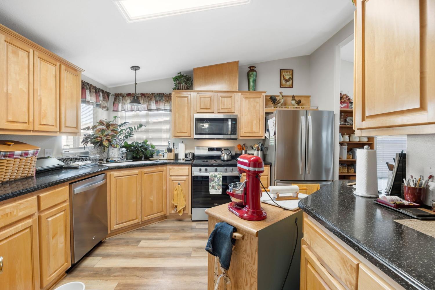 Detail Gallery Image 18 of 41 For 5130 County Road 99w 151, Dunnigan,  CA 95937 - 3 Beds | 2 Baths