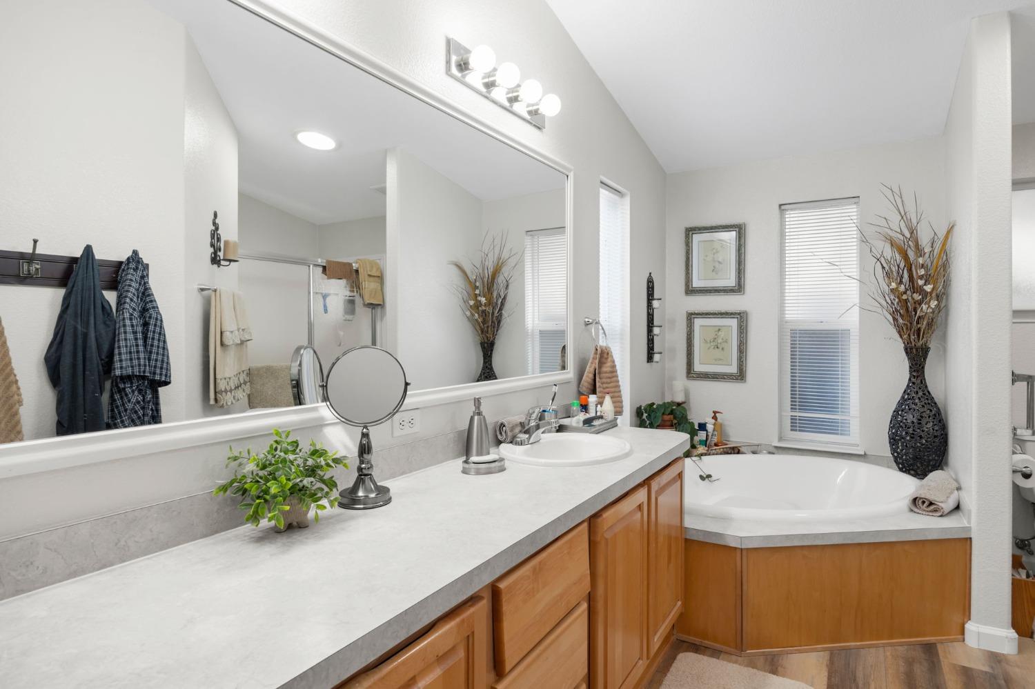 Detail Gallery Image 31 of 41 For 5130 County Road 99w 151, Dunnigan,  CA 95937 - 3 Beds | 2 Baths