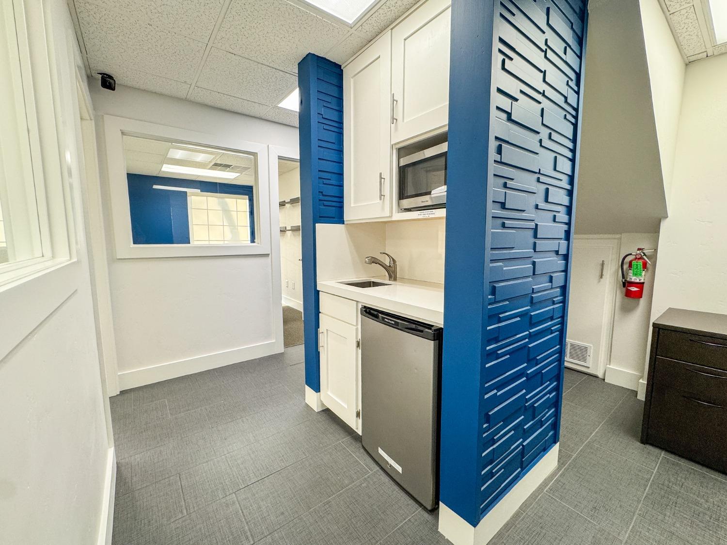 Detail Gallery Image 9 of 19 For 2130 Geer Rd #C,  Turlock,  CA 95382 - – Beds | – Baths