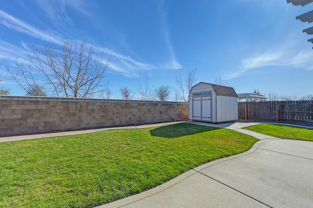 Blanchette Way, Rancho Cordova, California image 44