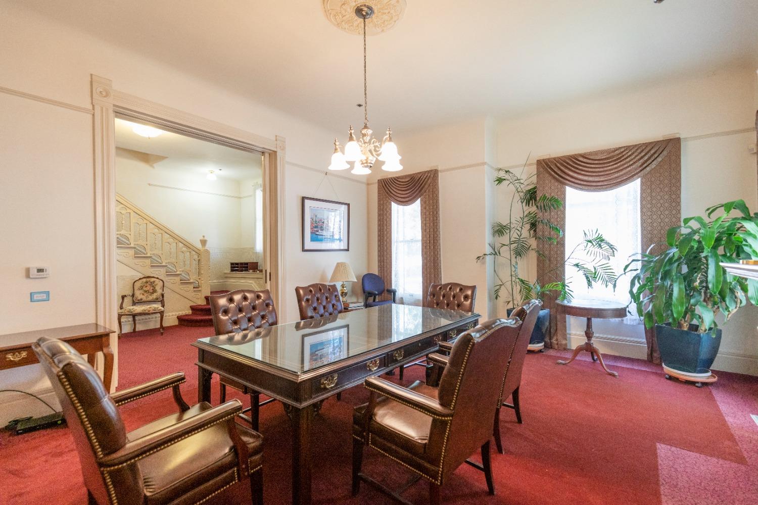 Detail Gallery Image 4 of 18 For 1903 21st St, Sacramento,  CA 95811 - – Beds | – Baths