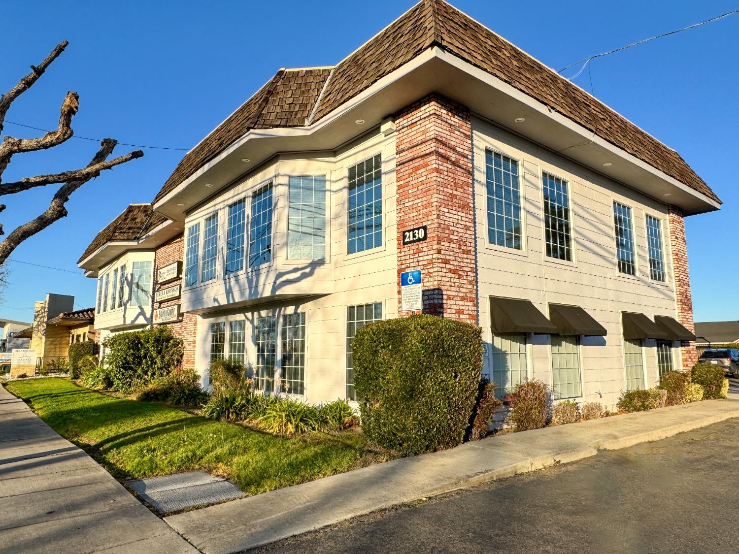 Detail Gallery Image 1 of 19 For 2130 Geer Rd #C,  Turlock,  CA 95382 - – Beds | – Baths