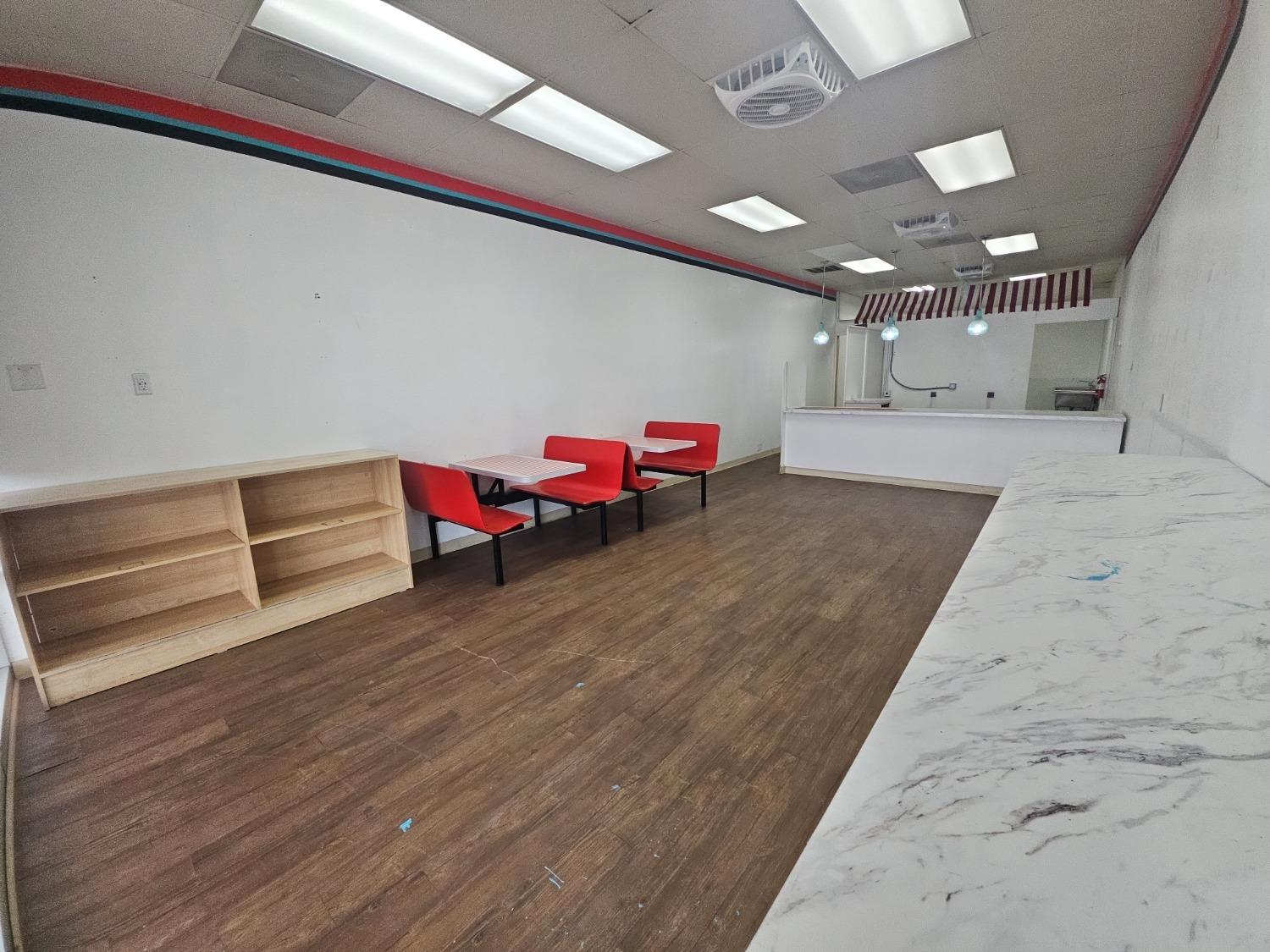 Detail Gallery Image 8 of 25 For 1134 N Main St, Manteca,  CA 95336 - – Beds | – Baths