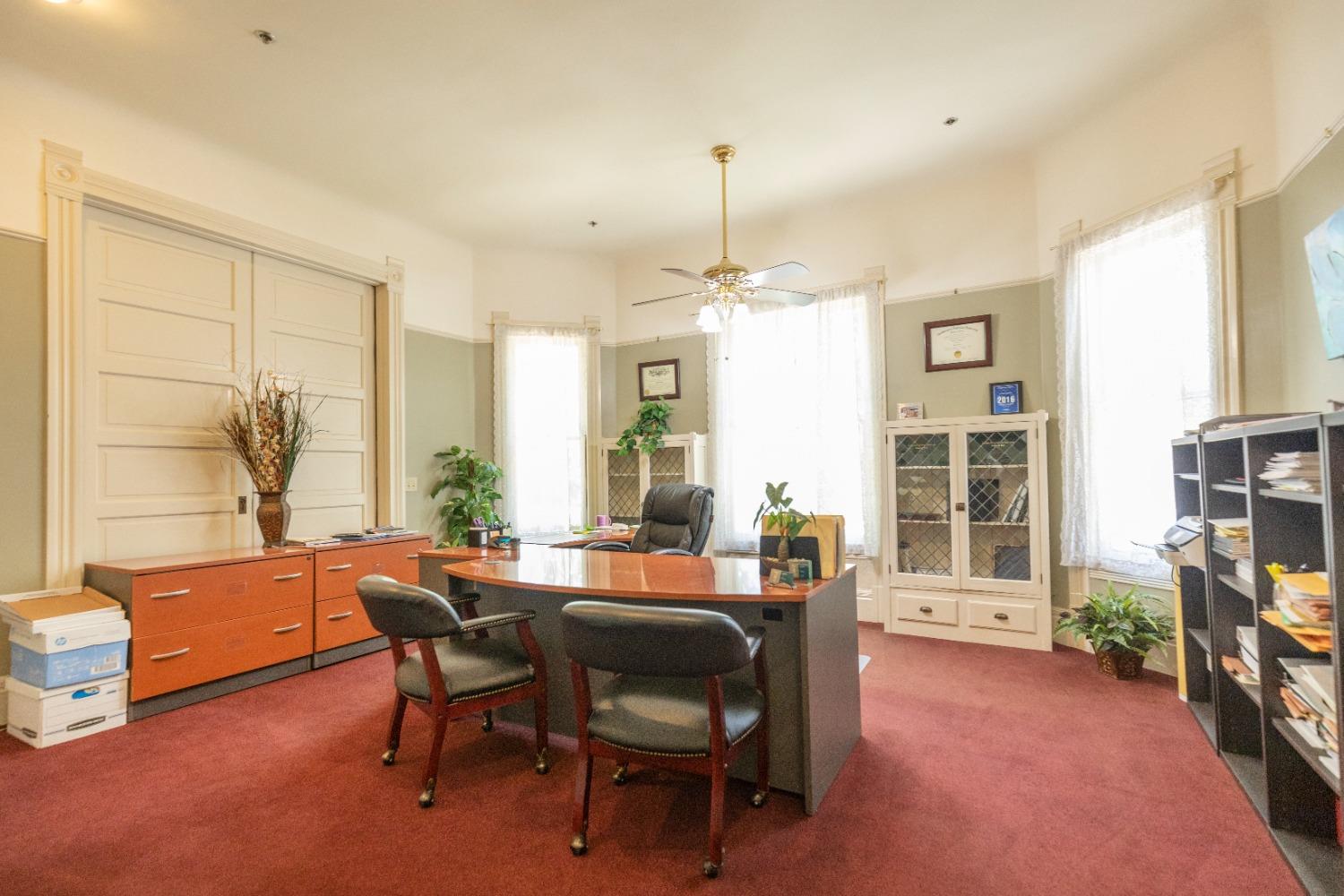 Detail Gallery Image 11 of 18 For 1903 21st St, Sacramento,  CA 95811 - – Beds | – Baths