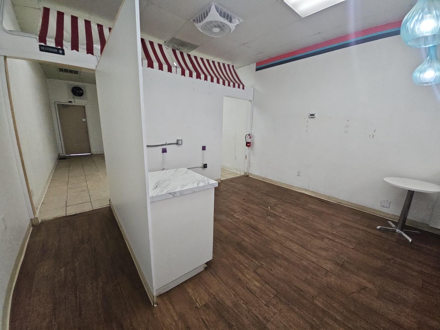 Detail Gallery Image 12 of 25 For 1134 N Main St, Manteca,  CA 95336 - – Beds | – Baths