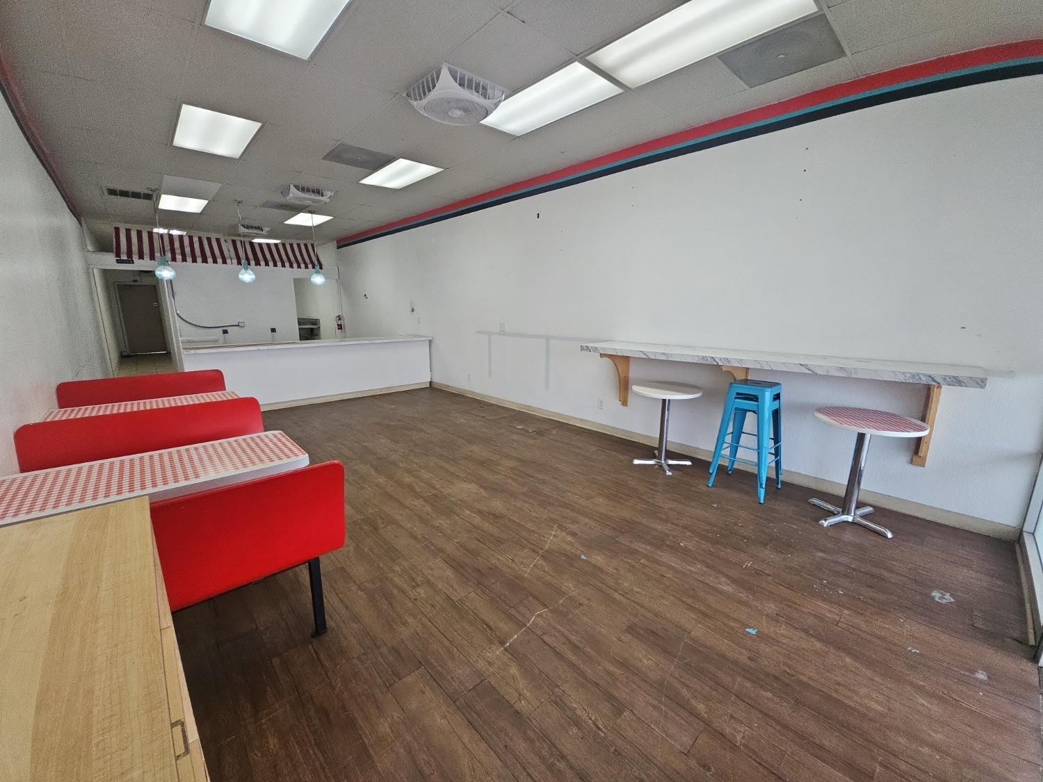 Detail Gallery Image 7 of 25 For 1134 N Main St, Manteca,  CA 95336 - – Beds | – Baths