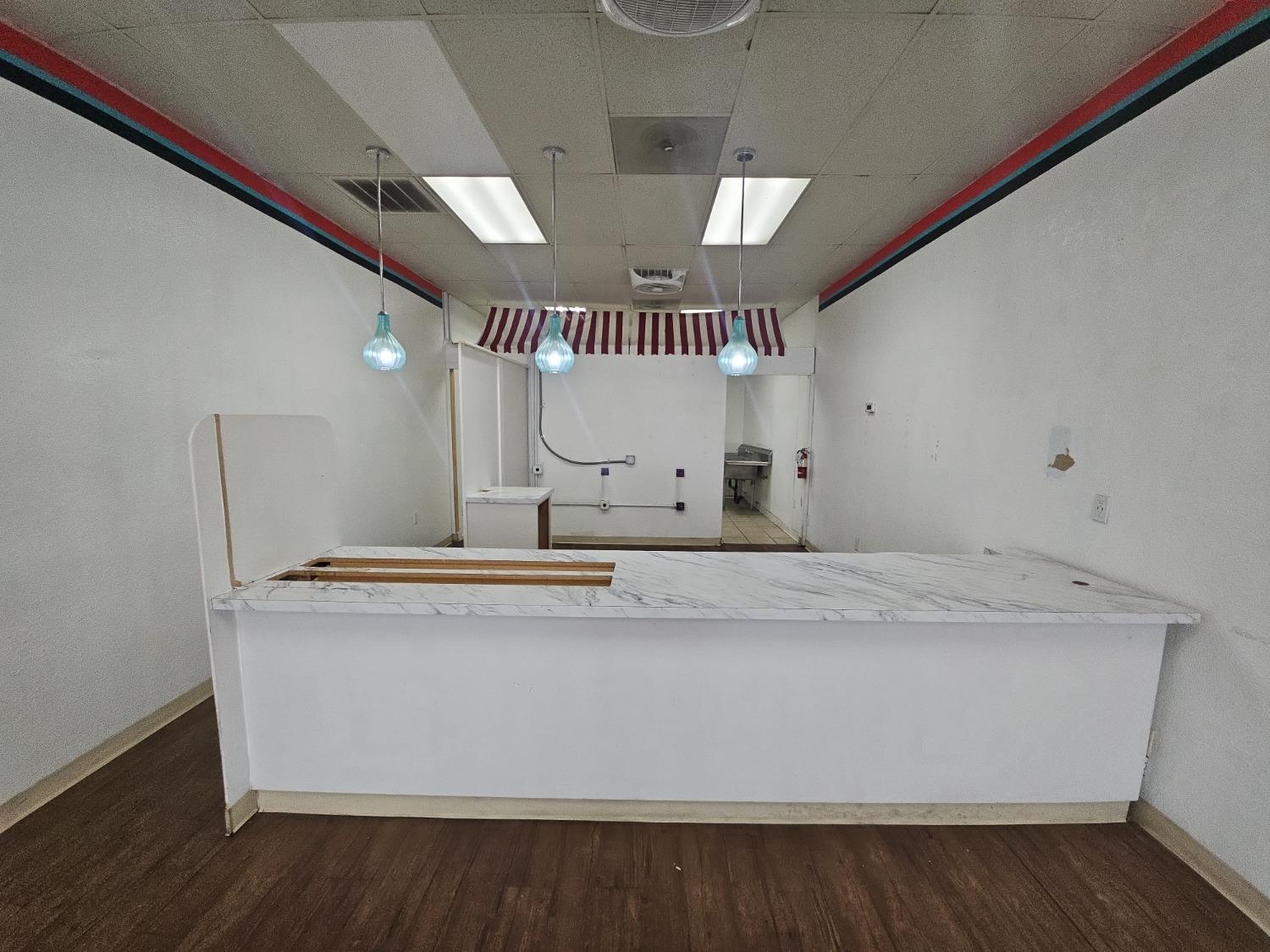Detail Gallery Image 9 of 25 For 1134 N Main St, Manteca,  CA 95336 - – Beds | – Baths