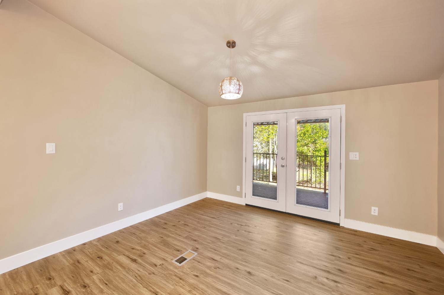 Detail Gallery Image 16 of 36 For 4420 Pleasant Valley Rd 155, Diamond Springs,  CA 95619 - 3 Beds | 2 Baths